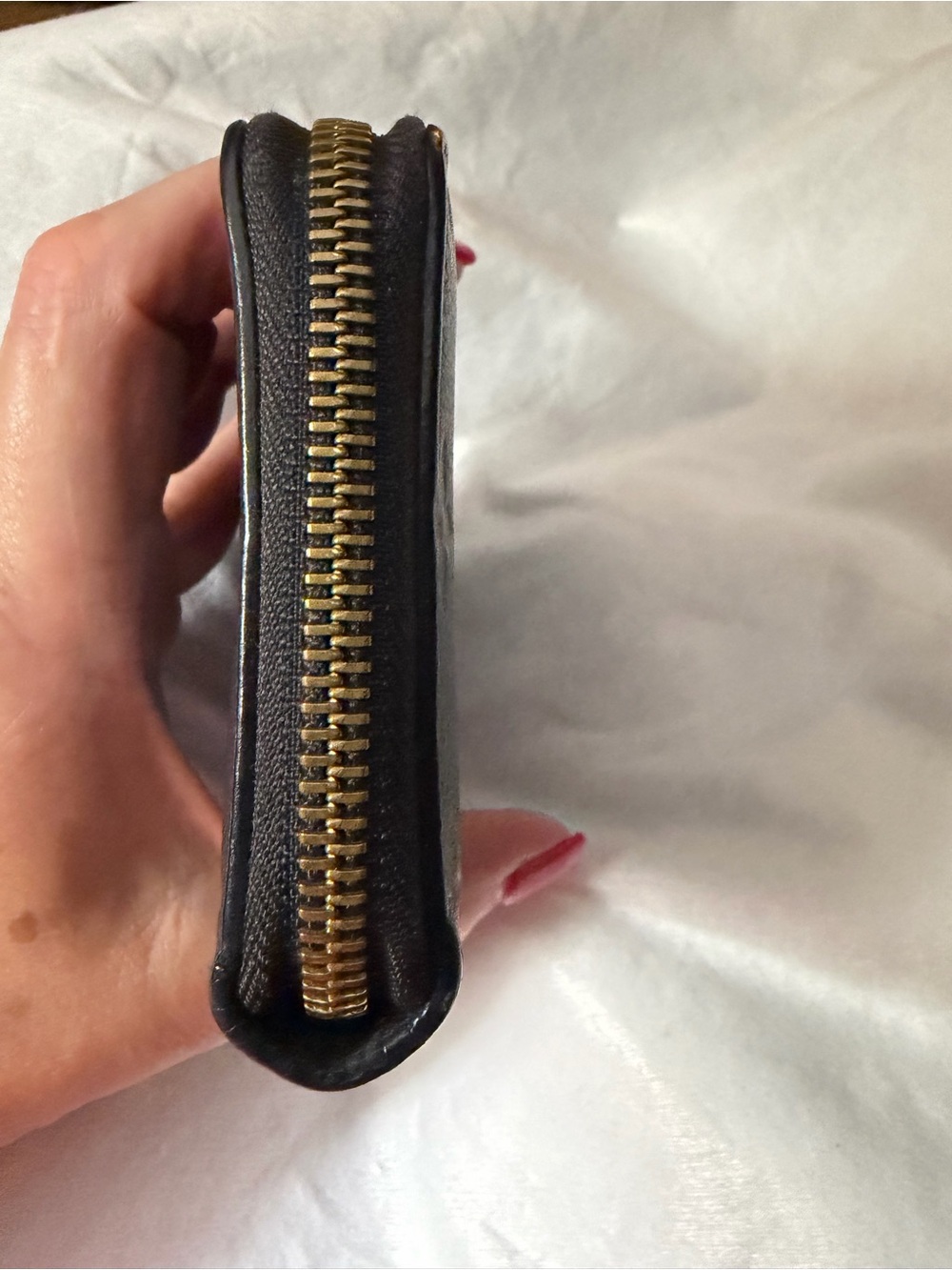 Louis Vuitton Black Empreinte (Embossed) Monogram Leather Compact Wallet, Soft! - Picture 7 of 15